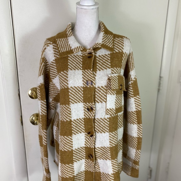 Cato women Sz L Checkered plaid buttoned Utility Shirt Jacket pocket brown white - Picture 6 of 11